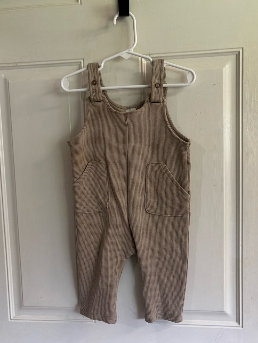 9M H&M Beige Waffled Jersey adjustable button strap long overalls.  In EUC!